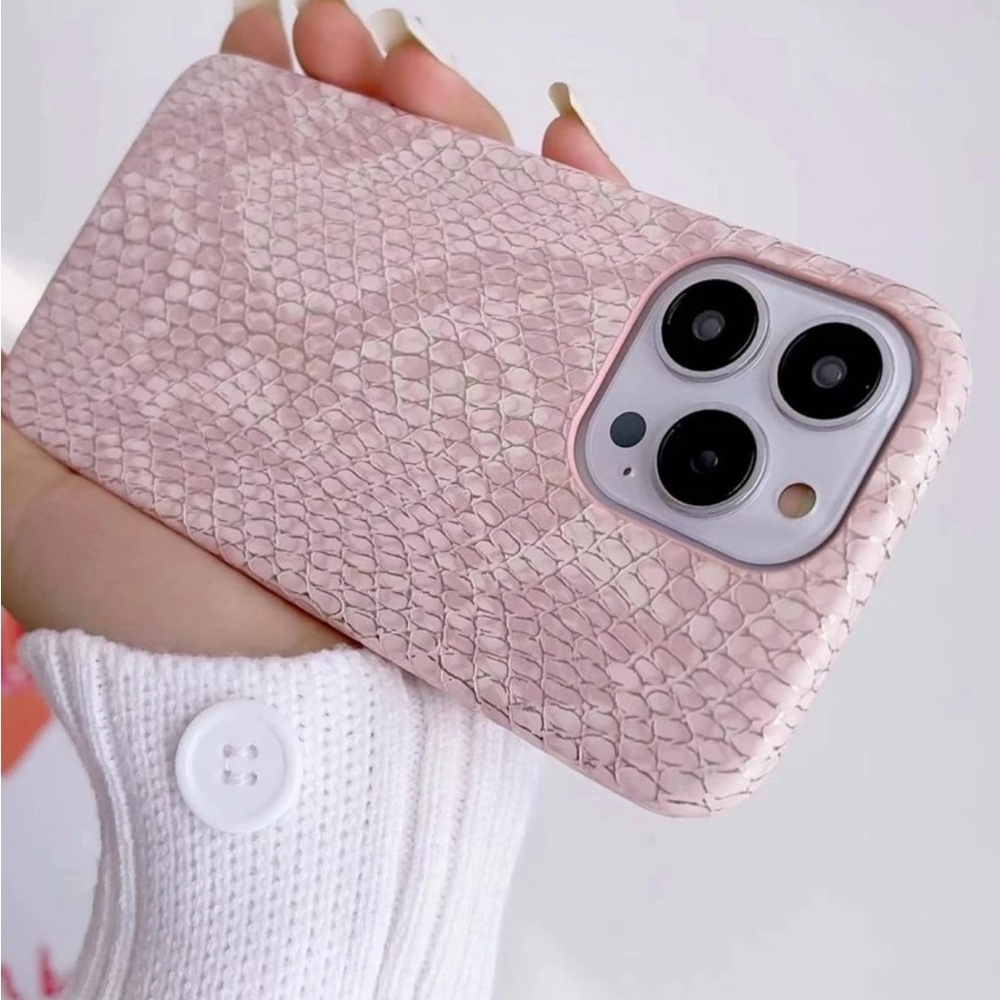 Apple iPhone 15 Plus / 15 Pro Max Phone Case Pink PU Leather Snakeskin Print - Picture 3 of 3